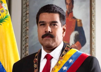 अमेरिकी स्पेशल फोर्सेस ने वेनेजुएला के राष्ट्रपति मदुरो को गिरफ्तार किया – तेल भंडारों पर कब्जे का ऐलान!