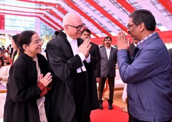 जस्टिस महेश शरदचंद्र सोनक बने झारखंड हाईकोर्ट के नए मुख्य न्यायाधीश – राज्यपाल ने दिलाई शपथ!