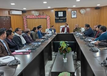 गढ़वा में गणतंत्र दिवस 2026 की जोरदार तैयारियां: DC-SP की संयुक्त बैठक में सौंपी गईं जिम्मेदारियां, टाउन हॉल मैदान होगा मुख्य केंद्र!