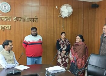 “सुरक्षित एवं सशक्त महिला = सशक्त झारखंड”! गढ़वा में बाल विवाह-डायन प्रथा पर जोरदार कार्यशाला – उपायुक्त बोले: शिक्षा ही है एकमात्र हथियार!