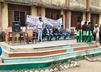 राष्ट्रीय सड़क सुरक्षा माह 2026 में गढ़वा में धमाल! स्कूलों में शपथ, हेलमेट-सेफ्टी रैली और “नो हेलमेट नो फ्यूल” का जोरदार संदेश – “सीख से सुरक्षा, तकनीक से परिवर्तन”!