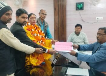 गढ़वा नगर चुनाव 2026: नामांकन के दूसरे दिन श्री बंशीधर नगर पंचायत में धमाल! अध्यक्ष पद पर 2 और पार्षद पर 1 नामांकन – गढ़वा नगर परिषद और मंझिआँव में अभी भी शून्य!