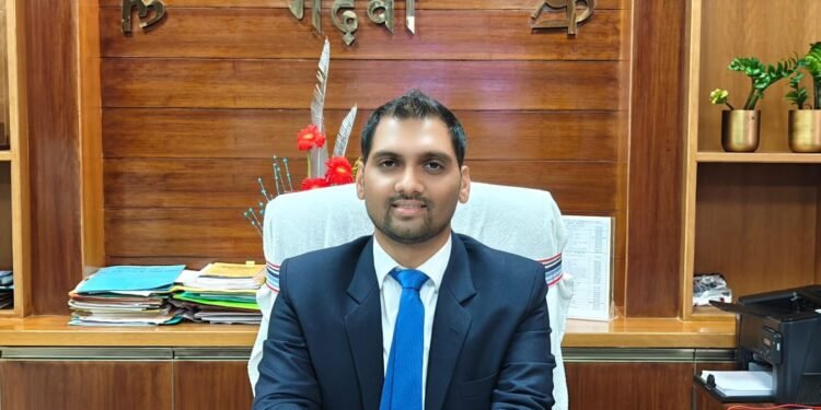 गढ़वा नगर चुनाव 2026: उम्मीदवारों के लिए अलर्ट! प्रशिक्षण 9 फरवरी, व्यय लेखा जांच 12-20 फरवरी – मिस न करें, नहीं तो हो सकता है नुकसान!