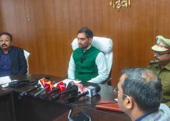 गढ़वा नगर चुनाव 2026 की पूरी तस्वीर प्रेस में आई: NO NOTA नहीं होगा, 23 फरवरी को मतदान – DC-SP ने दी हर डिटेल!