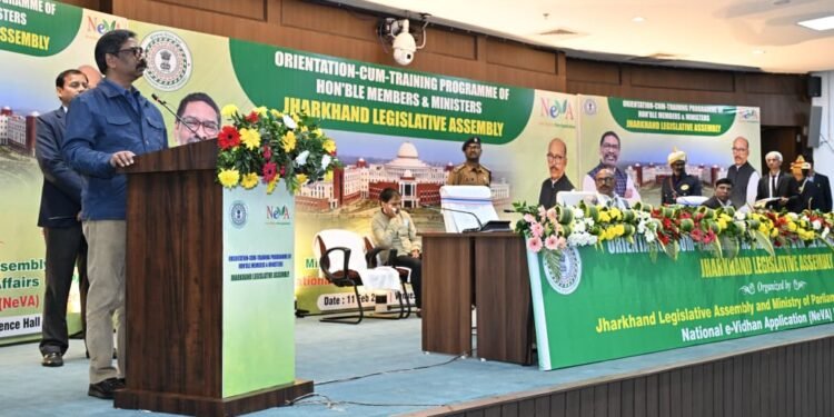 झारखंड विधानसभा में डिजिटल क्रांति! मुख्यमंत्री हेमंत सोरेन ने किया NeVA सेवा केंद्र का उद्घाटन – अब पेपरलेस विधायी कार्य, टैबलेट वितरण और प्रशिक्षण से सत्र होंगे आसान!