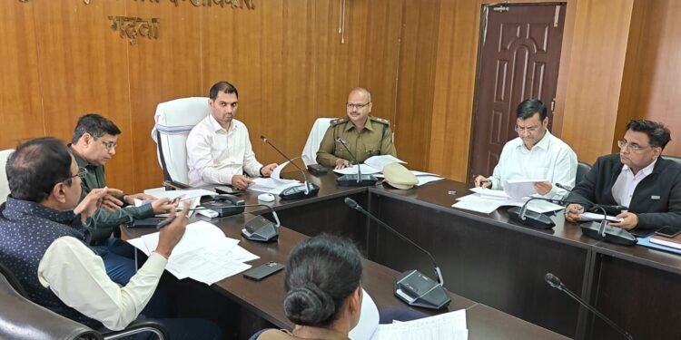 गढ़वा में नक्सलियों के पुनर्वास पर सख्ती! आत्मसमर्पित नक्सलियों को मिलेगा त्वरित लाभ – उपायुक्त ने लंबित कार्यों के शीघ्र निष्पादन का दिया सख्त निर्देश!