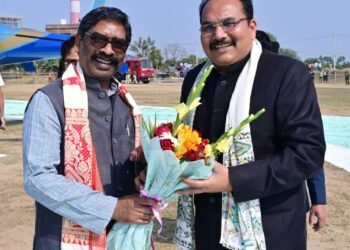 खुशी का मौका बोहरा में! मुख्यमंत्री हेमंत सोरेन और विधायक कल्पना सोरेन ने विधायक प्रदीप यादव के बेटे डॉ. ऋत्विज के विवाह में दी शुभकामनाएं – नवदंपति को आशीर्वाद, परिवार में उमंग का माहौल