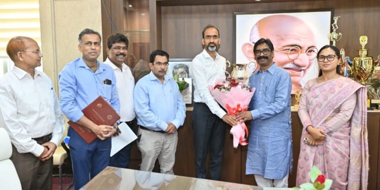 झारखंड में मांस उद्योग की नई क्रांति! ICAR-NMRI हैदराबाद और पशुपालन विभाग के बीच ऐतिहासिक MoU – रांची की बेकन फैक्ट्री का पुनरुद्धार, आधुनिक प्रसंस्करण तकनीक और हजारों रोजगार का रास्ता खुला