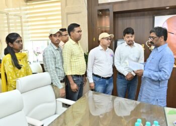 पॉलिटेक्निक अंशकालीन व्याख्याताओं की बड़ी मांग! मुख्यमंत्री हेमंत सोरेन से मिला प्रतिनिधिमंडल – सेवा अवधि 65 वर्ष और नियमावली में विसंगति दूर करने की गुहार