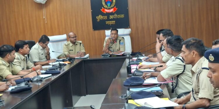 रामनवमी पर गढ़वा में सुरक्षा का अलर्ट मोड! डीआईजी किशोर कौशल ने की हाई लेवल बैठक – शांति, भाईचारा और सौहार्द का संदेश, भड़काऊ गाने-जुलूस पर सख्ती