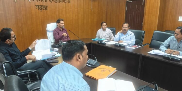 गढ़वा में भूमि अधिग्रहण पर उपायुक्त की सख्त समीक्षा! NH-75 चौड़ीकरण, मंडल डैम, सॉलिड वेस्ट मैनेजमेंट प्लांट समेत सभी परियोजनाओं के मुआवजा भुगतान को तेज करने के निर्देश – लंबित कार्य शीघ्र पूर्ण करने का फरमान