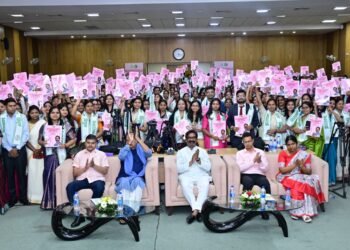 मुख्यमंत्री हेमंत सोरेन ने 299 महिलाओं को सौंपे नियुक्ति पत्र – 62 CDPO और 237 महिला पर्यवेक्षिकाएं हुईं नियुक्त