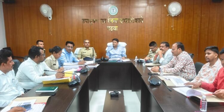 सड़क दुर्घटनाओं पर सख्ती! उपायुक्त अनन्य मित्तल की अध्यक्षता में जिला स्तरीय सड़क सुरक्षा समिति की अहम बैठक