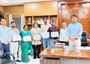गढ़वा से फाइलेरिया का होगा सफाया! उपायुक्त ने ‘फाइलेरिया चैंपियंस’ को सराहा; बोले— “जनभागीदारी से ही जीतेगी जिंदगी”