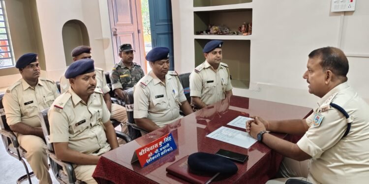 वर्दी का मान और जनता का सम्मान: बेरमो SDPO की पुलिस को दो-टूक, ‘फरियादियों से बदतमीजी की तो खैर नहीं’