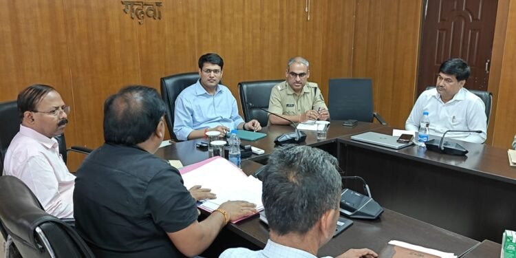 मिशन ‘नगर उँटारी उपकारा’: उपायुक्त का अल्टीमेटम—काम में ढिलाई बरती तो नपेंगे इंजीनियर, जल्द शुरू होगी जेल