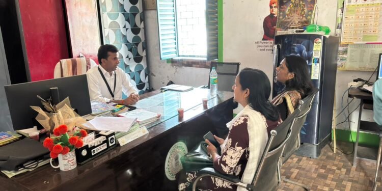 नौनिहालों के भविष्य पर जिला प्रशासन की पैनी नजर: गढ़वा के 49 आंगनबाड़ी केंद्रों पर ‘प्रशासनिक सर्जिकल स्ट्राइक’, व्यवस्था सुधारने का अल्टीमेटम