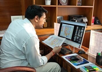 जमीन के मामलों में अब नहीं चलेगी ‘सुस्ती’: गढ़वा उपायुक्त का अल्टीमेटम—30 दिनों में निपटाएं म्यूटेशन, वरना नपेंगे लापरवाह अधिकारी