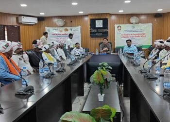 गढ़वा को मिले ‘कल्याण’ के नए सिपाही: नव नियुक्त अधिकारियों को उपायुक्त का कड़ा पाठ—”सकारात्मक और पारदर्शी नीति से अंतिम व्यक्ति तक पहुंचाएं लाभ”