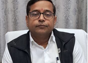 ड्यूटी से गायब रहना पड़ा भारी! गढ़वा में बंद मिला आंगनबाड़ी केंद्र तो भड़का प्रशासन, डीडीसी ने सेविका और सहायिका को नौकरी से निकाला