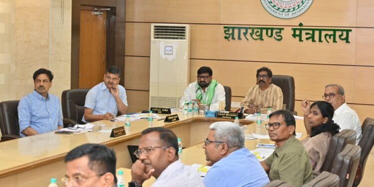 खेतों को पानी, किसानों को खुशहाली! CM हेमंत सोरेन का कड़ा रुख— “समय पर पूरी हों सिंचाई योजनाएं, वरना बर्दाश्त नहीं होगी लापरवाही”