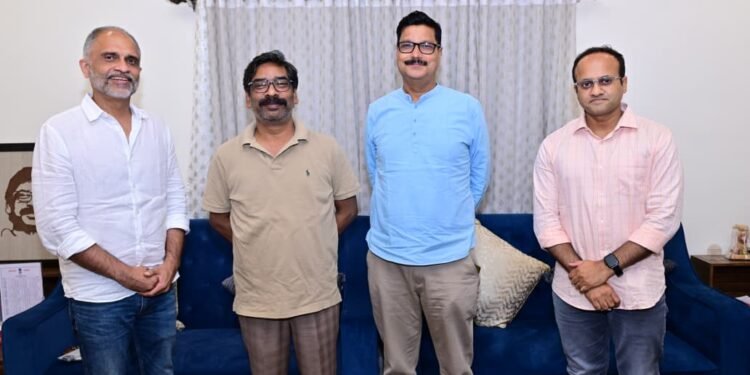रांची में गूंजेगी स्वास्थ्य-शिक्षा की नई क्रांति! CM हेमंत सोरेन से मिले अजीम प्रेमजी फाउंडेशन के CEO; 1000 बेड का महा-अस्पताल और मेडिकल यूनिवर्सिटी बदलने जा रही है झारखण्ड की तस्वीर