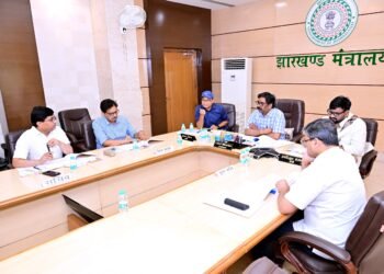 अब पैडल मारने का झंझट खत्म, फर्राटा भरते हुए स्कूल जाएंगी झारखंड की बेटियां! CM हेमंत सोरेन का बड़ा एलान— “पारंपरिक साइकिल की जगह अब मिलेगी हाईटेक ‘ई-साइकिल’, अस्पतालों में खुलेंगे विशेष हेल्प डेस्क”