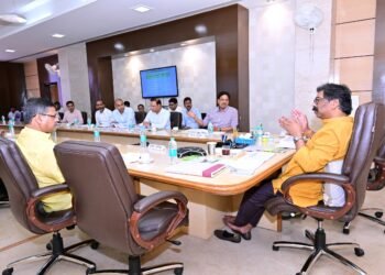 देश के 5 बड़े शहरों में खुलेंगे ‘झारखंड प्रवासी सहायता केंद्र’, हर जिले का एक आईटीआई बनेगा मॉडल! CM हेमंत सोरेन का बड़ा एलान— “मजदूरों की पहचान वाला राज्य नहीं, आत्मनिर्भर झारखंड बनाना हमारी प्राथमिकता”
