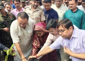 लंबे इंतजार के बाद बंशीधर नगर को मिली अत्याधुनिक उपकारा की सौगात; विधायक, जेल आईजी और DC ने किया उद्घाटन; अब जेल के अंदर खुलेगी डिजिटल लाइब्रेरी!