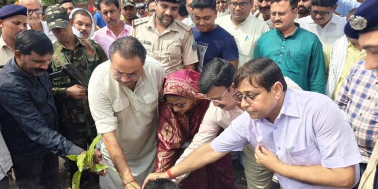 लंबे इंतजार के बाद बंशीधर नगर को मिली अत्याधुनिक उपकारा की सौगात; विधायक, जेल आईजी और DC ने किया उद्घाटन; अब जेल के अंदर खुलेगी डिजिटल लाइब्रेरी!