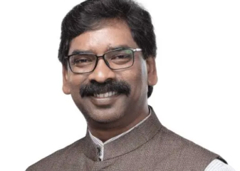 सुरक्षित लौटे झारखंड के 42 लाल, परिवारों में छाई खुशियों की दिवाली! तमिलनाडु गैस कांड से बचाए गए श्रमिकों की घर वापसी; बोले— “हेमंत सोरेन सरकार न होती तो बचना मुश्किल था”