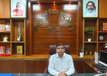 गढ़वा में मतदाता सूची शुद्धिकरण का अंतिम दौर! 7.25 लाख से अधिक प्रपत्रों का डिजिटाइजेशन पूरा; 5 अगस्त को जारी होगा प्रारूप