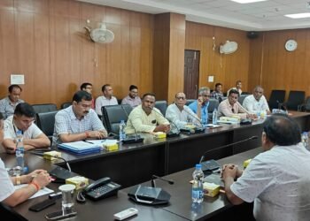 गढ़वा में वोटर लिस्ट पुनरीक्षण को लेकर DC की सर्वदलीय बैठक, 14 जुलाई को हर बूथ पर सजेगी ‘चुनाव पाठशाला’! 98.20% प्रपत्रों का वितरण पूरा
