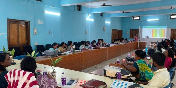कुपोषण-मुक्त गढ़वा का महा-संकल्प! SAAMAR/CMAM योजना पर दो दिवसीय प्रशिक्षण संपन्न; ऐप व डैशबोर्ड से होगी बच्चों की रियल-टाइम मॉनिटरिंग
