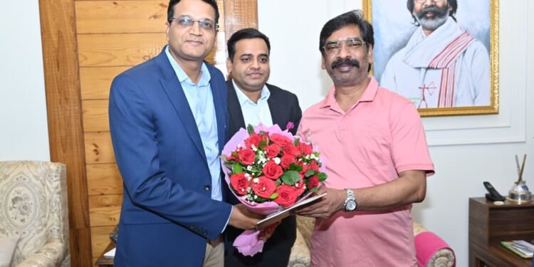 ऐतिहासिक 135वें ‘डूरंड कप’ के मुख्य अतिथि होंगे CM हेमंत सोरेन! सेना के अफसरों और खेल सचिव ने मुख्यमंत्री को दिया भव्य उद्घाटन का निमंत्रण