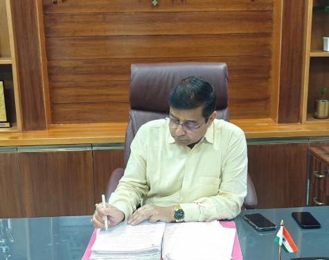 रिश्वतखोरी पर गढ़वा DC का सबसे बड़ा स्ट्राइक! खरौंधी PMAY-G प्रखंड समन्वयक तत्काल प्रभाव से कार्यमुक्त; स्पष्टीकरण पाया गया असंतोषजनक