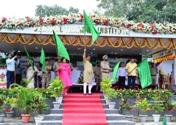 आगलगी की घटनाओं पर तुरंत होगा एक्शन! CM हेमंत सोरेन ने 58 आधुनिक फायर सेफ्टी वाहनों को दिखाई हरी झंडी; संकरी गलियों तक पहुंचेगी मदद