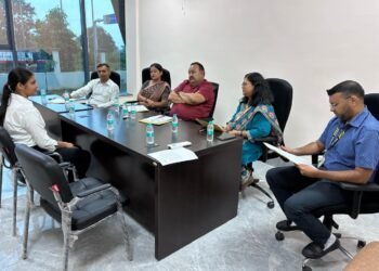 सपनों को मिलेगी नई उड़ान! झारखंड में अगले माह से शुरू होगा एयर होस्टेस और ग्राउंड क्रू का प्रशिक्षण; फ्लाइंग इंस्टीट्यूट में इंटरव्यू प्रक्रिया संपन्न