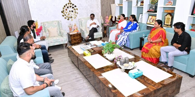 30 अगस्त को मोरहाबादी में हुंकार भरेगा आदिवासी समाज! CM हेमंत सोरेन को ‘आदिवासी एकता महाजुटान रैली’ का मिला मुख्य अतिथि बनने का न्योता