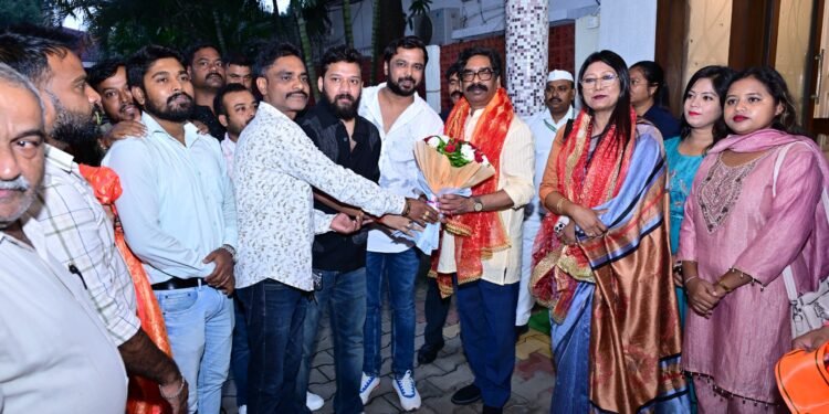 राजधानी में गणेश महोत्सव-2026 की धूम! CM हेमंत सोरेन को मिला पूजा का न्योता; बोले— ‘धार्मिक आयोजन लाते हैं समाज में एकजुटता’