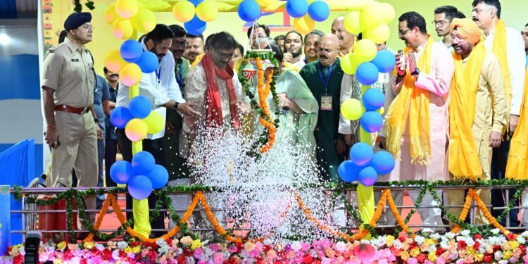 आरक्षण पर चिराग पासवान से तीखा सवाल! यूनिवर्सिटी कैंपस में छात्र ने घेरा; पूछा— ‘IAS-IPS के बच्चों को क्यों चाहिए कोटा?’