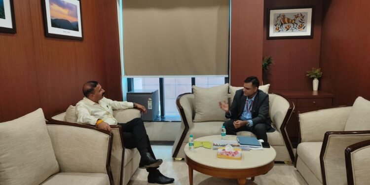 नई दिल्ली में प्रशासनिक समन्वय को मिलेगी नई धार! झारखंड भवन में रेजिडेंट कमिश्नर अरवा राजकमल और MHA CSO की अहम बैठक