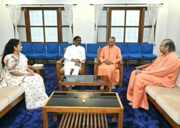 योगदा सत्संग आश्रम पहुंचे मुख्यमंत्री हेमंत सोरेन और विधायक कल्पना सोरेन! स्वामीजी का लिया आशीर्वाद, परमहंस योगानंदजी की स्मृतियों व दीघा-दीक्षा का किया अवलोकन