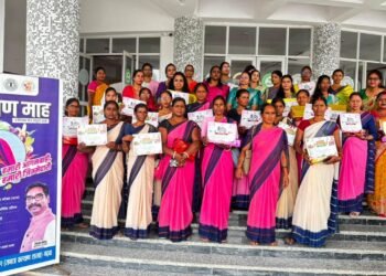 कुपोषण के खिलाफ जंग में गढ़वा की नारियों का जलवा! 9वें राष्ट्रीय पोषण माह का भव्य समापन; उत्कृष्ट सेविकाओं व सहायिकाओं को मिला सम्मान