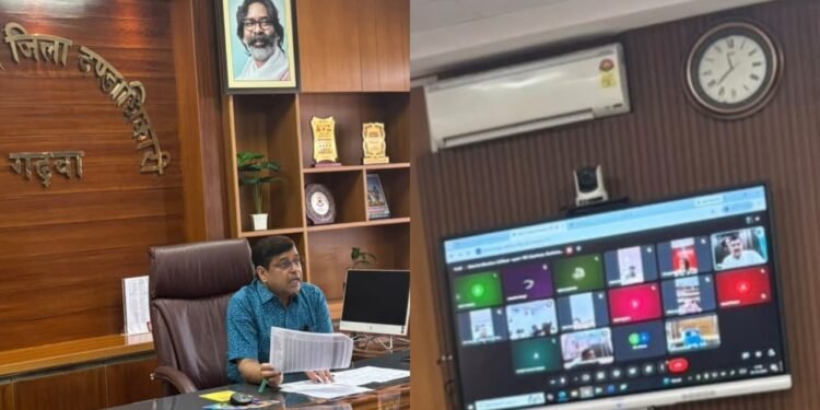 गढ़वा में मतदाता सूची पुनरीक्षण को लेकर चुनाव आयोग सख्त! 22 अक्टूबर तक फॉर्म-6 का काम पूरा करने की डेडलाइन; DC ने ली हाई-लेवल मीटिंग