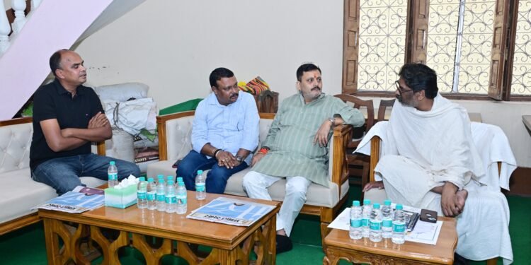 केंद्रीय मंत्री अन्नपूर्णा देवी और सुबोध कांत सहाय सहित कई दिग्गजों ने नेमरा पहुंचकर दी दिवंगत रूपी सोरेन को श्रद्धांजलि; सर्वधर्म प्रार्थना से गूंजा पैतृक आवास