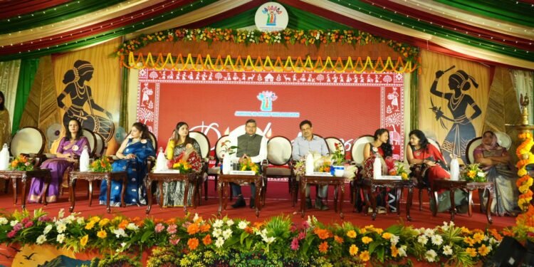 बारिश के बीच भी नहीं डिगा उत्साह! मुख्य सचिव अविनाश कुमार ने किया JASOWA ‘दीवाली मेला 2026’ का भव्य आगाज, अब 3 नवंबर तक सजेगा बाजार